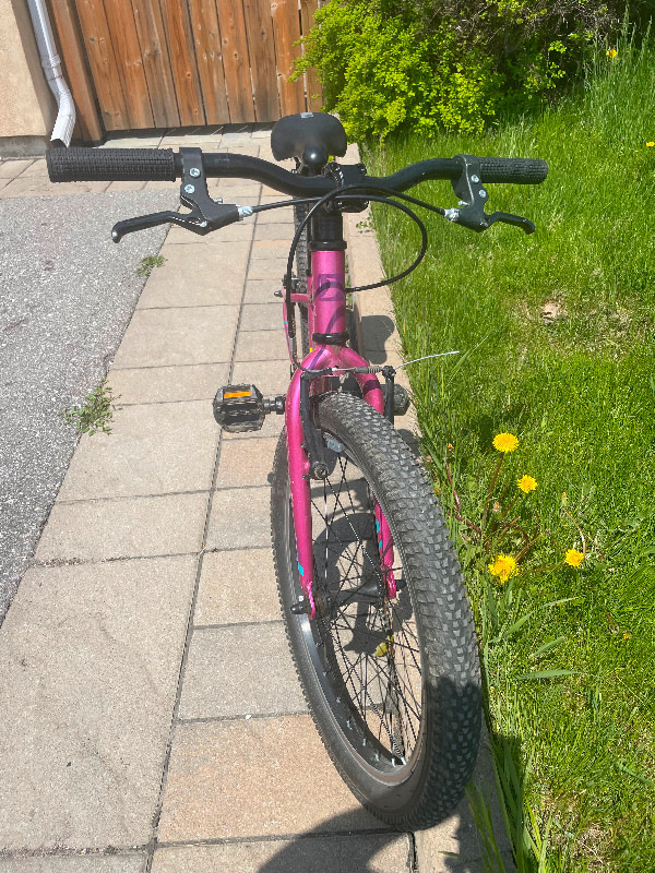 Garneau bike 20” in Kids in Markham / York Region - Image 2