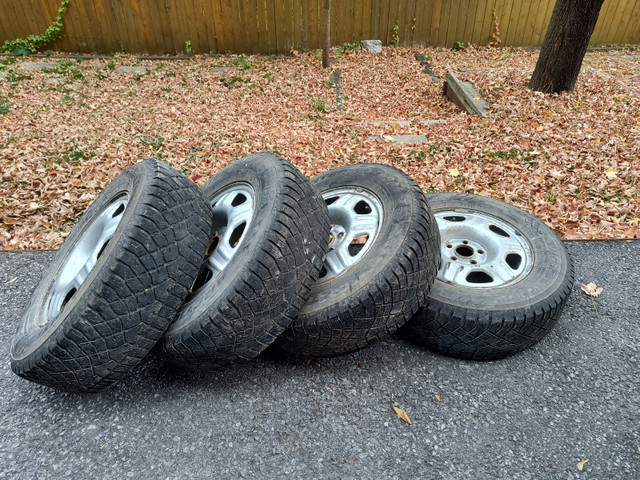 4 x  Arctic Claw WXI Winter Tires 225/70R16 with Rims in Tires & Rims in Ottawa
