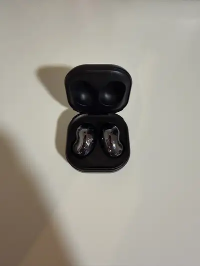 Samsung Galaxy Buds Live – Noir – Très bon état, View more