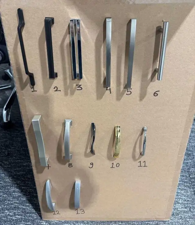 Wardrobe in Dressers & Wardrobes in Mississauga / Peel Region - Image 7