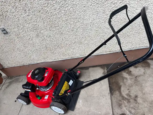 Property Maintenance, Lawn Care office /house Cleaning in Snow Removal & Property Maintenance in Saskatoon - Image 3