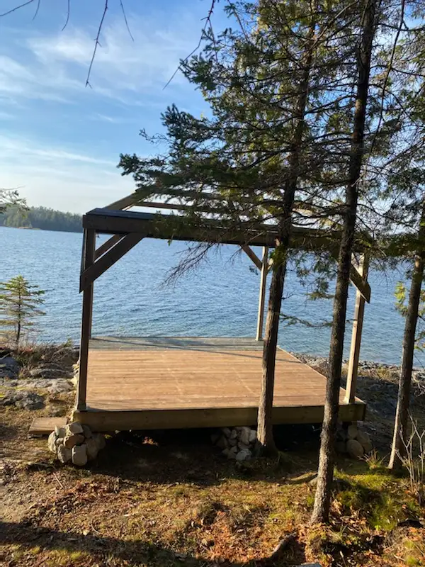 LAKEFRONT COTTAGE on Rodick Lake, Private in Quebec in Canada - Image 8