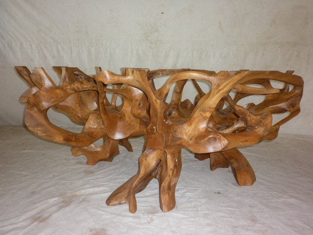 6’8”L x4’2”Wx2’6”H• one of a kind dining table  in Dining Tables & Sets in North Bay - Image 2
