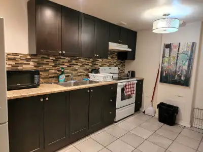 Super clean , quiet, furnished room for rent in  Brampton