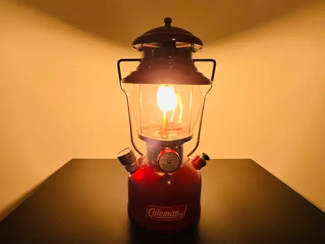 COLEMAN MODEL 200A LANTERN63826837575555121