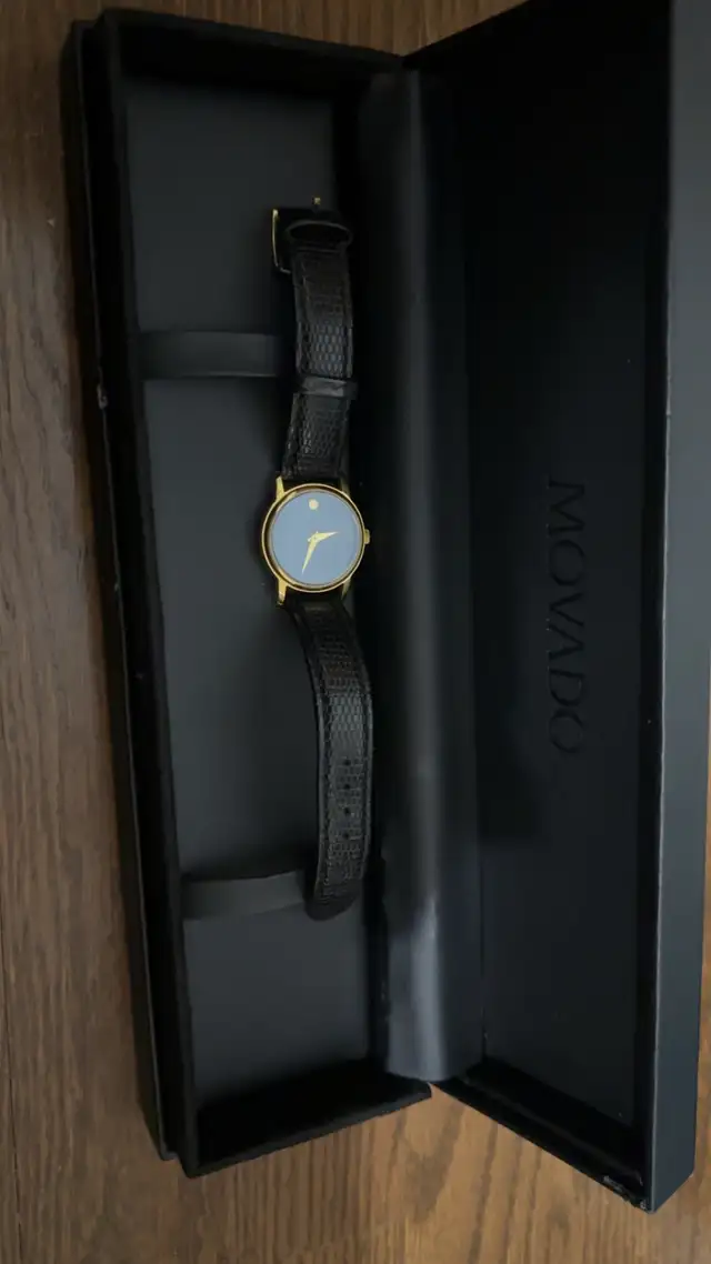 Montre Movado Museum Ladies Watch in Jewellery & Watches in Laval / North Shore - Image 2