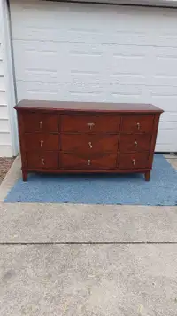 Dresser (delivery possible)
