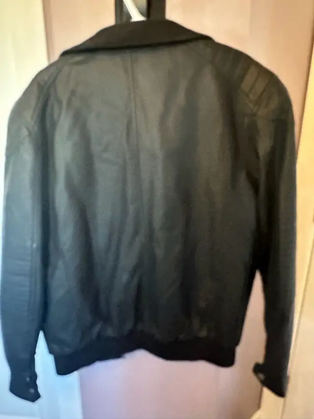men’s leather jacket in Men's in Edmonton - Image 3