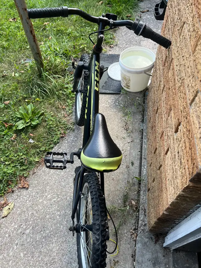 BMX Bike saize 18 inch in Kids in Windsor Region - Image 3