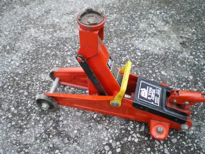 2 Ton Big Red hydraulic car jack, View more