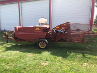 311 NewHolland small square baler with kicker