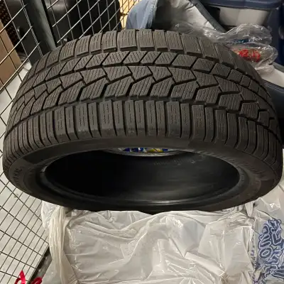 Great condition Continental Winter Contact TS 860S SSR 225/45 R18 H XL. !!!Only 2 tires!!! Used for...