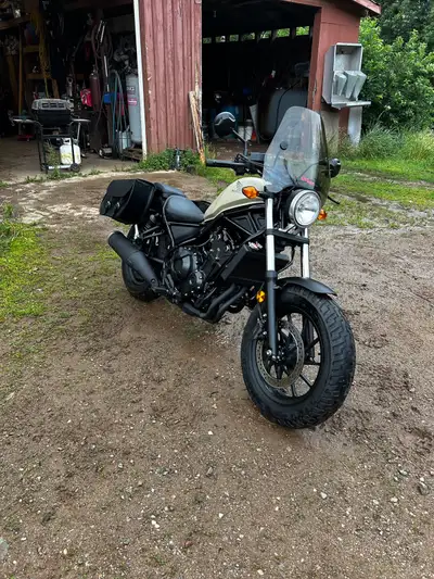 Looking at selling my wife’s 2019 rebel 500 with 2740kms. Bike is barely broken in. She is the secon...