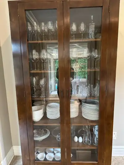 Armoire bois et vitre, View more