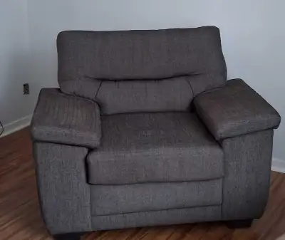 fauteuil gris comme neuf , View more