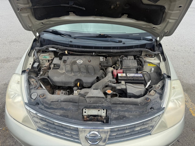 Nissan versa 2007 — photo 4