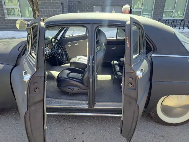 1951 Mercury in Classic Cars in Calgary - Image 3