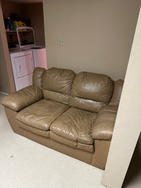 Leather loveseat and recliner 