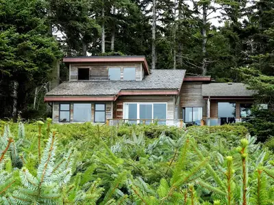 Chesterman Beachfront House, spectacular views on the beach, View more