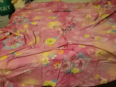 Queen size duvet covet and 1 pillow case, View more