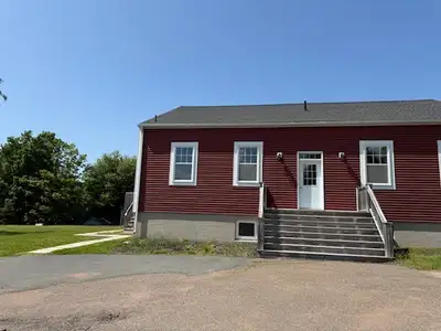 One bedroom Unit - 1,150.00 + lights