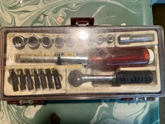 Ratchet tool set in Hand Tools in Guelph - Image 3