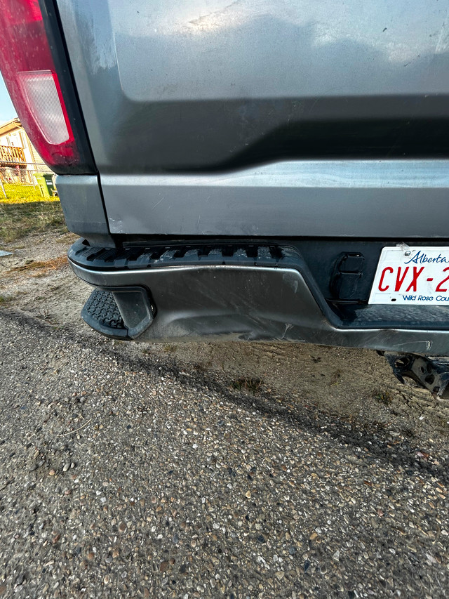 2019 gmc sierra elevation in Cars & Trucks in Red Deer - Image 3