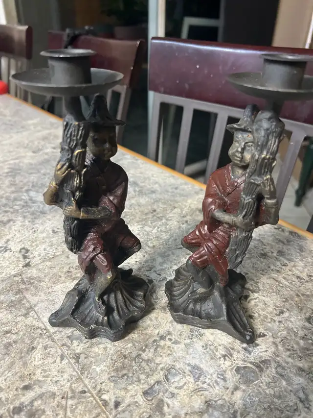 Vintage Asian Chinoiserie cast iron figurine candle holders in Home Décor & Accents in Ottawa - Image 5