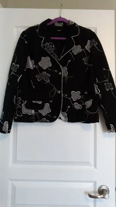 Women’s jacket Size L. Great condition, View more