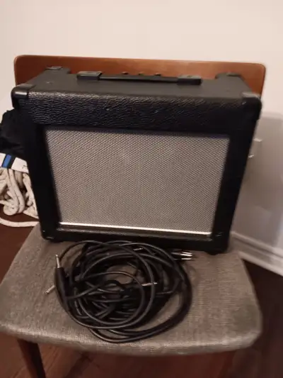 Traynor Dynagain 10 watt guitar amp with 3 band EQ, Overdrive,, View more