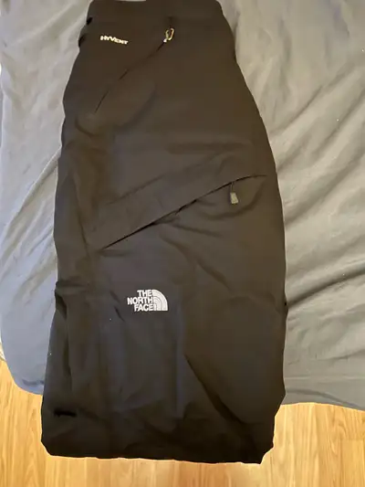 Pantalons de neige North Face pour femme (taille petit) neuf !, View more