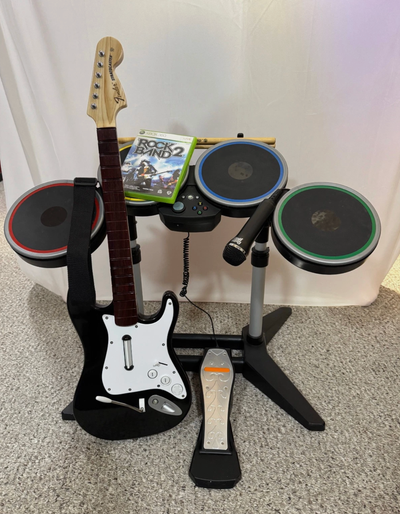 XBOX 360 ROCKBAND 2 COMPLETE BUNDLE WIRELESS SET Rock band, View more