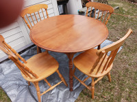 rustic style maple chairs and table set