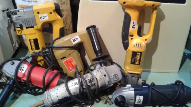 Table Top Scroll Saw in Power Tools in Windsor Region - Image 3