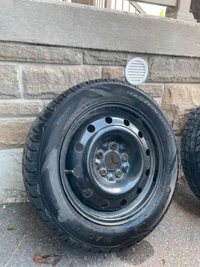 Selling a set of 4 tires (205/55R16) mounted on steel rims. Used for just one season, tons of tread...