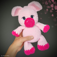 Crochet plush pig toy. Handmade.