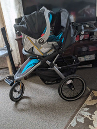 Jogging stroller carseat combo 