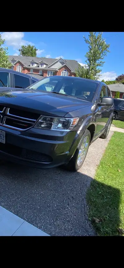 I am selling my 2016 Dodge Journey !! 4 cylinder ! Perfect for family With zero mechanical issues !...
