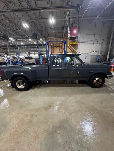 Good condition, minimal rust. Fuel injected 460 with a c6 auto transmission. Dually, has power windo...