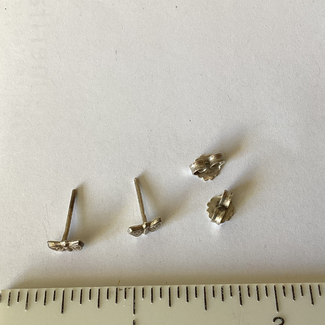 Silver Toned Butterfly Post Pierced Earrings in Jewellery & Watches in Winnipeg - Image 3