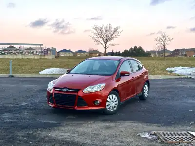 2012 Ford Focus SE 91,000 KM ONE OWNER $6000 Priced to sell Very clean and well maintained. No dash...