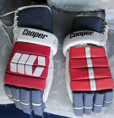Vintage Hockey Gloves Cooper CSS, View more