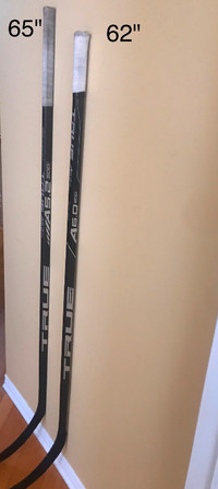 Bâtons de Hockey/Hockey sticks: TRUE A5.2 (65"), TRUE A6.0(62")
