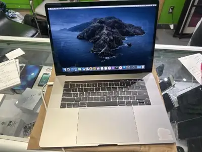 Selling 9.5 out of 10 condition 15-inch MacBook Pro 2019 Battery Service recommended Cycle count 601...