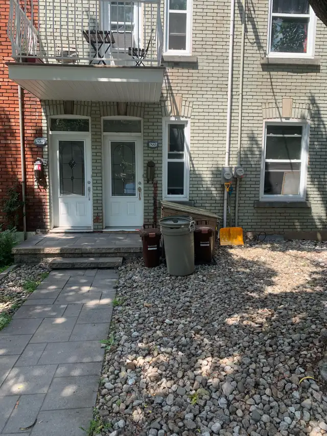 Chambre à louer pour homme près du métro villa-maria