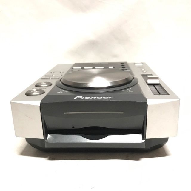 Pioneer DJ CDJ-200 - Digital CD Deck with Effects for DJs - USED in Other in City of Montréal - Image 4