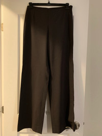 New Armani Collezioni  pants size 4