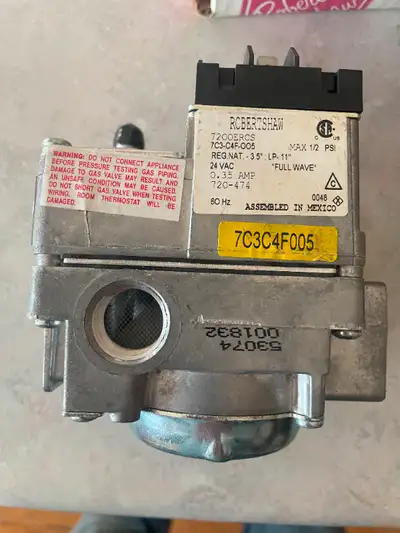 Robertshaw 7200ERCS 7C3-C4F-005, 7A3-C4F-025 furnace gas valves, View more