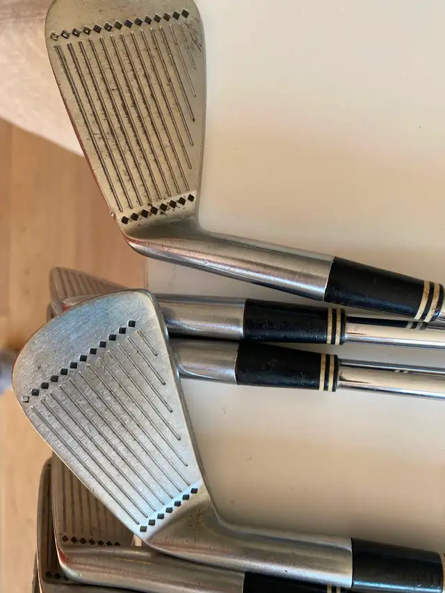 Golf Collectors - Cleveland 588 reg Irons (2) Sets in Golf in Oakville / Halton Region - Image 5
