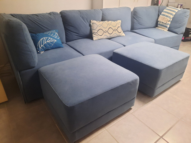 Moving sale - modular couch & ottomans in Couches & Futons in Kitchener / Waterloo - Image 2